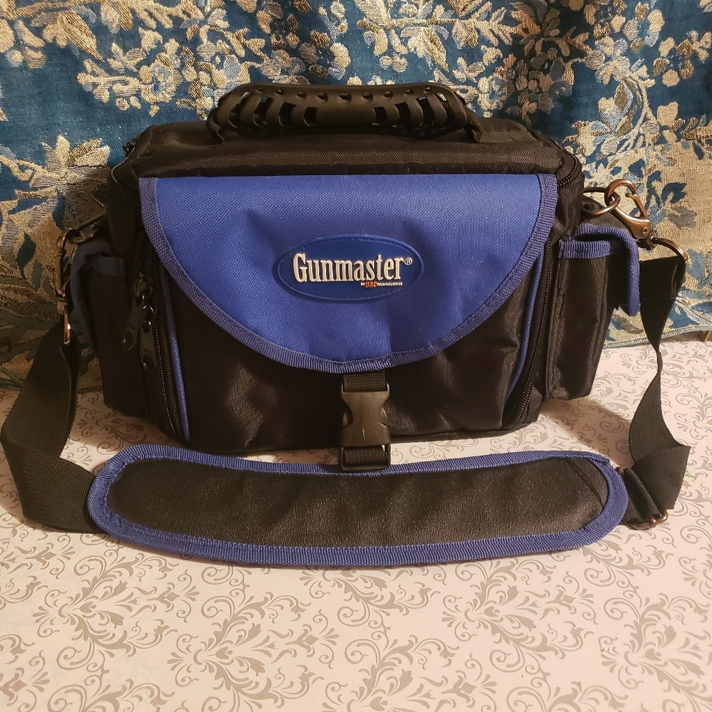 Delux Range Bag Easy Access, Secure Safe Travel Adjustable DAC Gunmaster Pistol